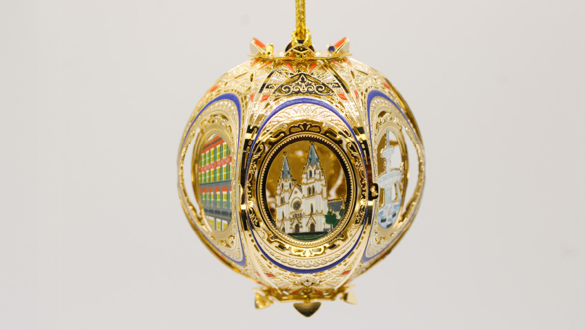 Crafting Ornaments, Luxury Packaging Accents, and Precision Components Since 1976ChemArt
